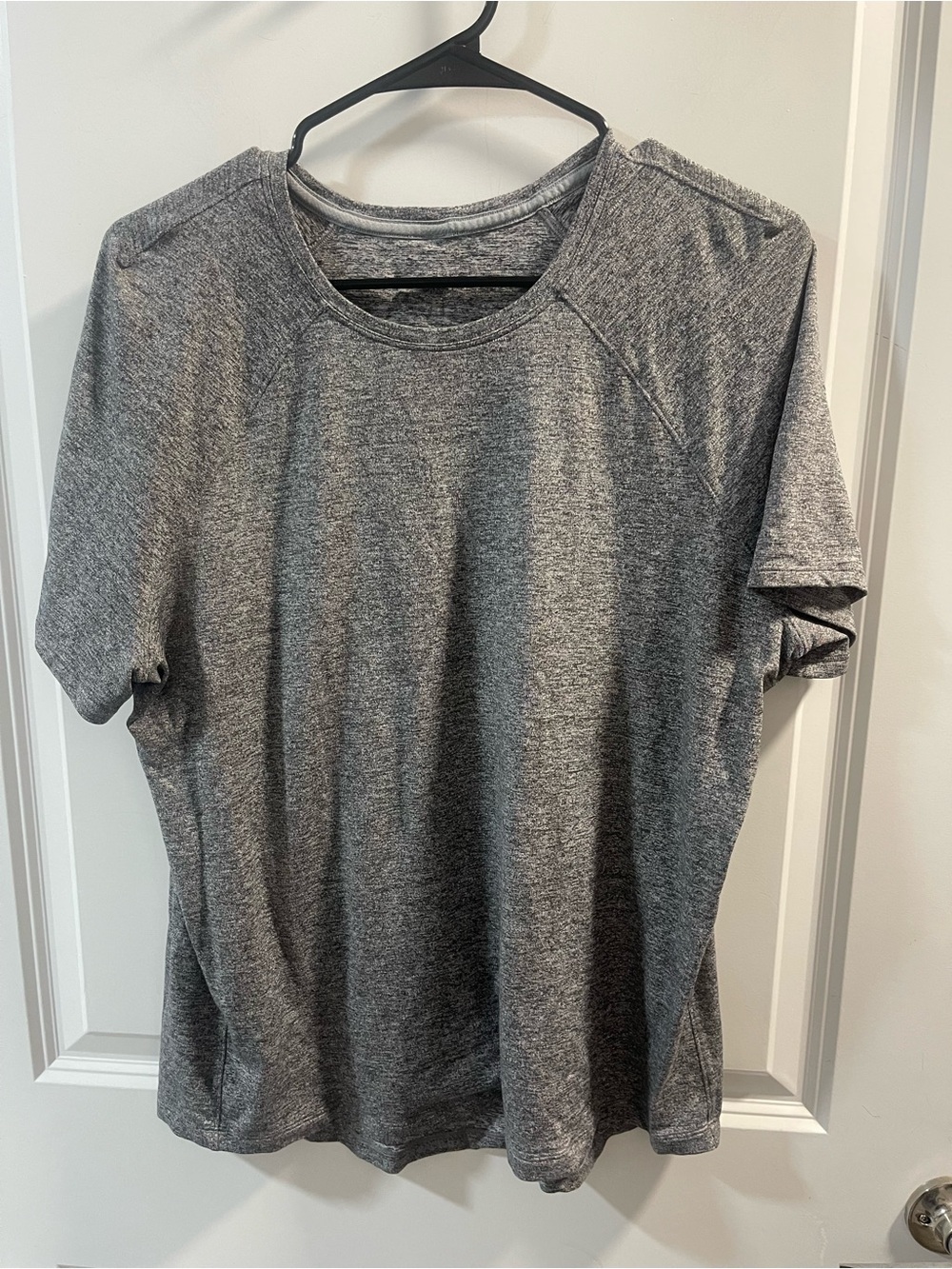 lululemon athletica Men's Short Sleeve Heathered Gray Crew No Size Tags